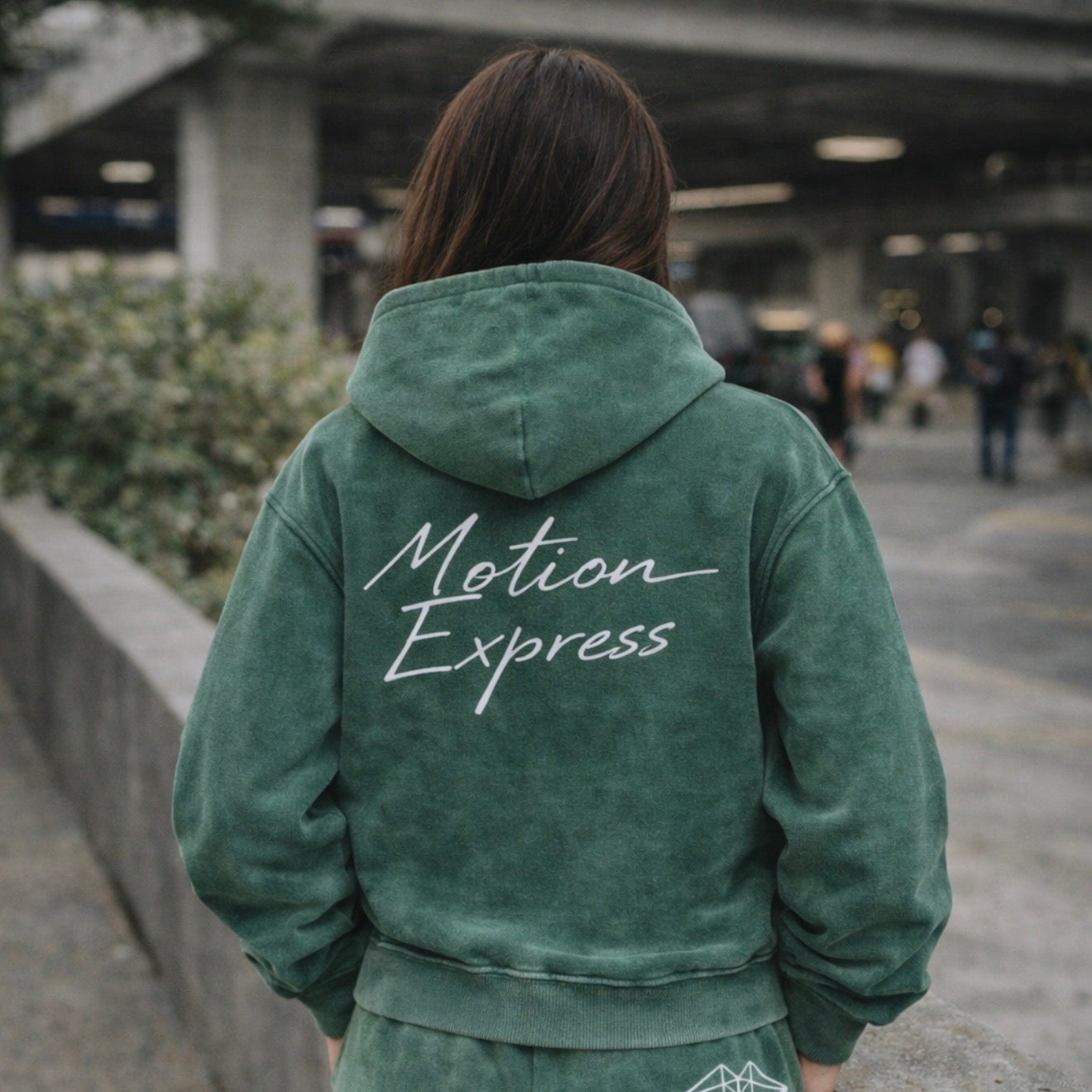 Motion Express Essential Zip Hoodie